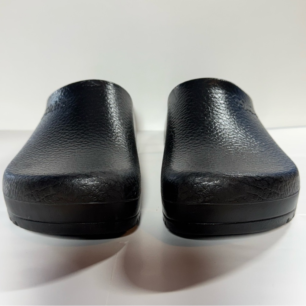 Birkenstock
Super-Birki Birkenstock Clog
Size 37 L6 in Black - Picture 9 of 13